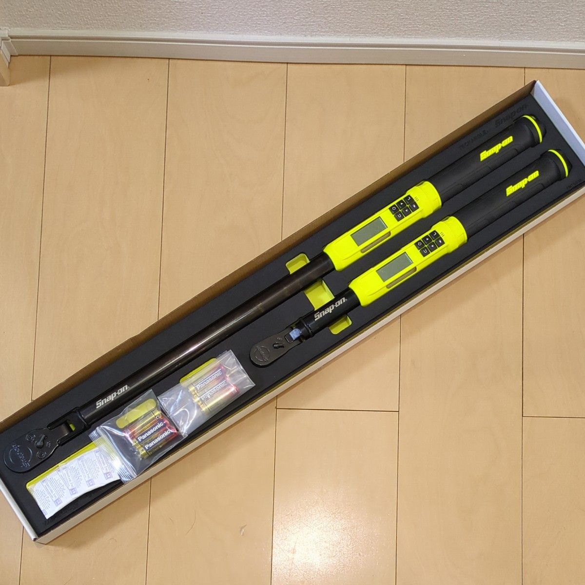 スナップオン デジタルトルクレンチ 2本セット 限定 ブラック スナップオン デジタルトルクレンチ 2本セット 限定 ブラック