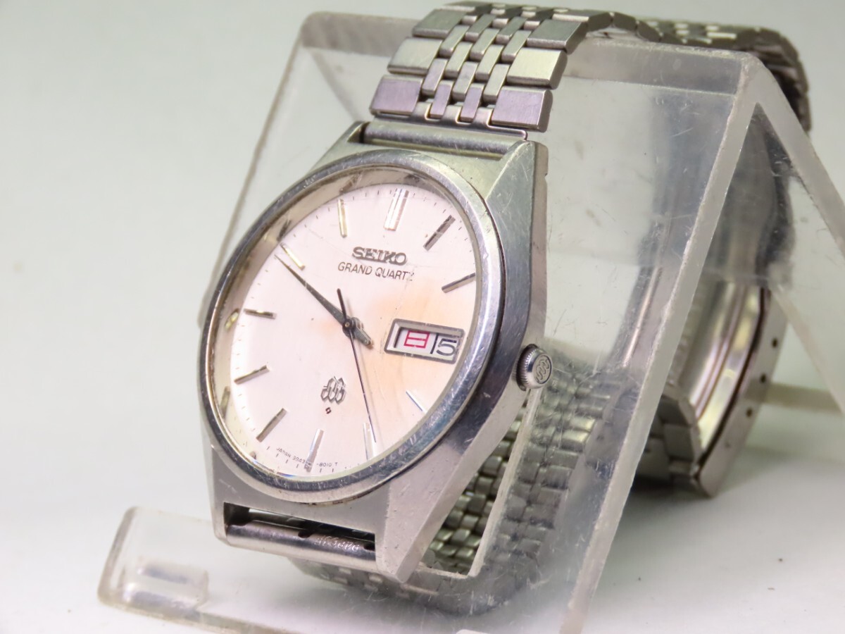 ■♪価格高騰! 資産価値！ 稼働 電池新品 メンズ ビンテージ 高級超レア！ SEIKO セイコー グランドツインクオーツ デイデート 9943-8010の画像4