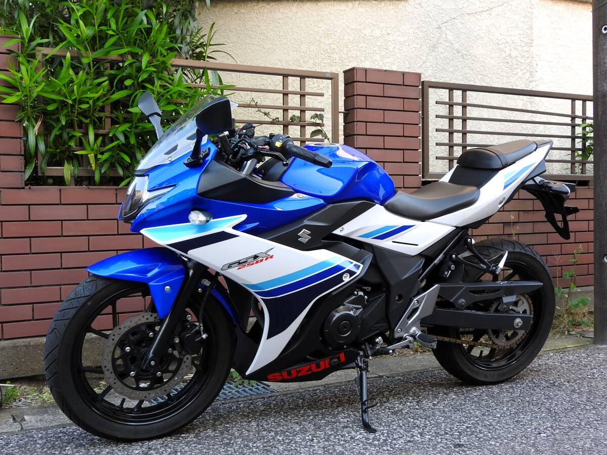 動画有り!!☆★GSX 250 R ギアポジションや時計,タコメーターなど充実装備のフルカウルツアラー!!全国配送,ローン可能!!CBR YZF_画像2