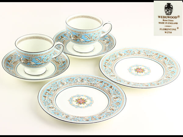 洋食器　WEDGWOOD　ウェッジウッド　FLORENTINE　カップ&ソーサ　プレート　ペア　E1213_画像1