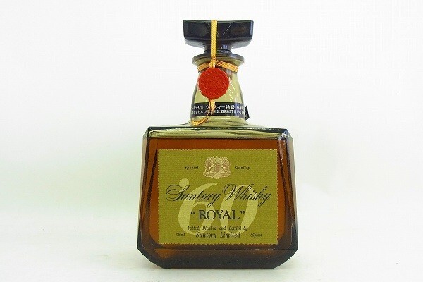 J005-S20-6909 SUNTORY サントリー ROYAL ウィスキー 720ml 43% 未開栓 現状品③の画像1