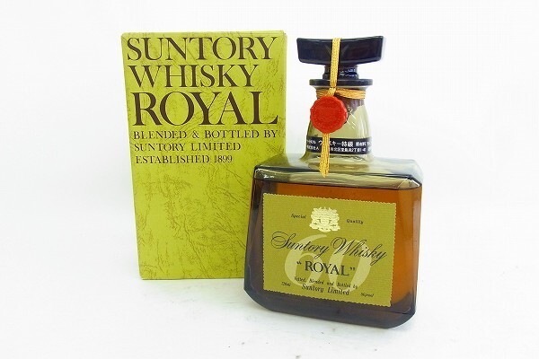 J001-S20-6915 SUNTORY サントリー ROYAL ウィスキー 720ml 43% 未開栓 現状品③の画像1