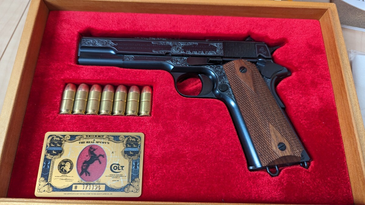 リアルマッコイズ1911限定 井浦勝雄氏刻印　オールドアメリカン木箱付限定モデルガン_画像2