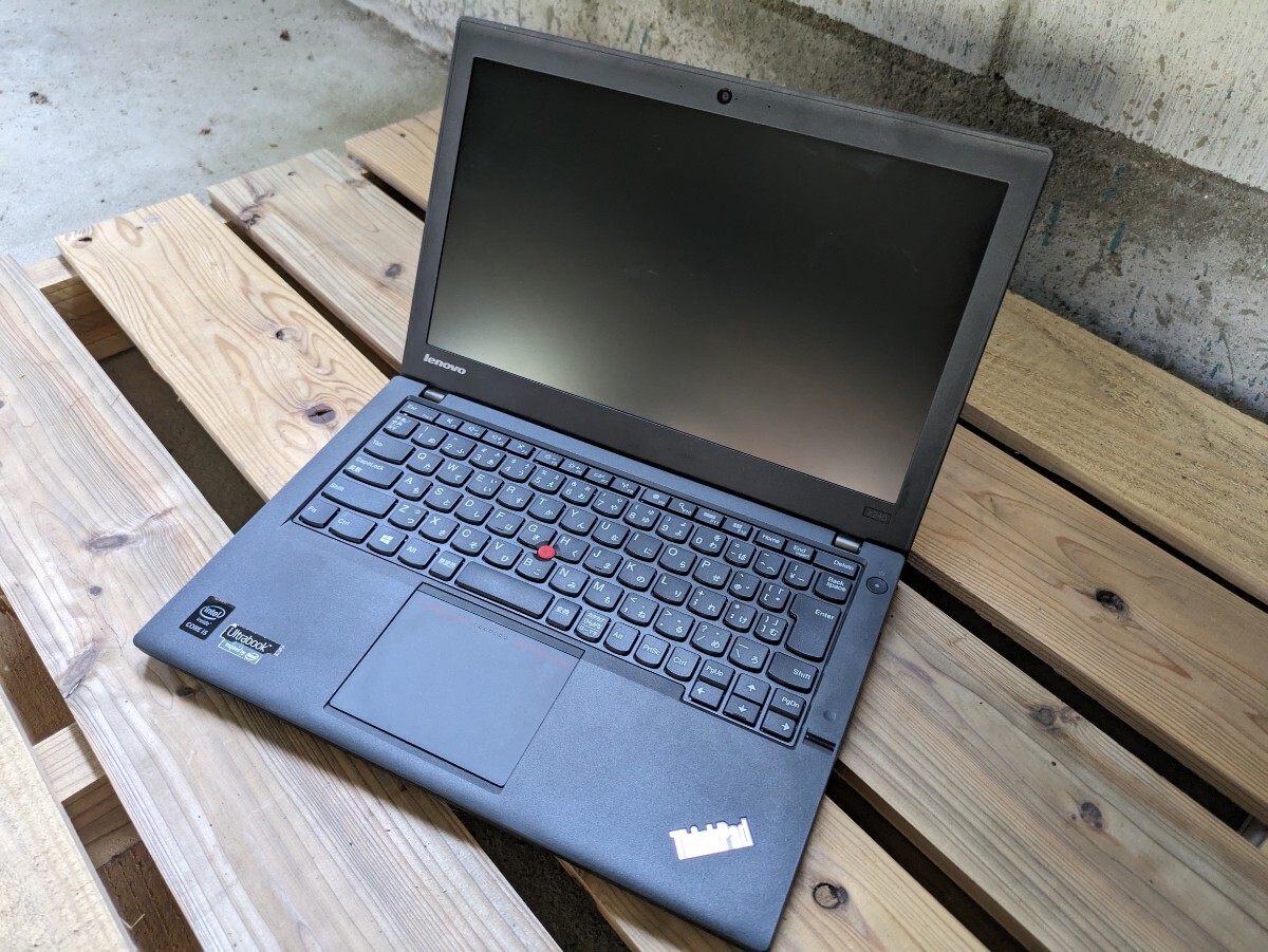 [ junk ] sink pad laptop Lenovo WindowsThinkPad Lenovo