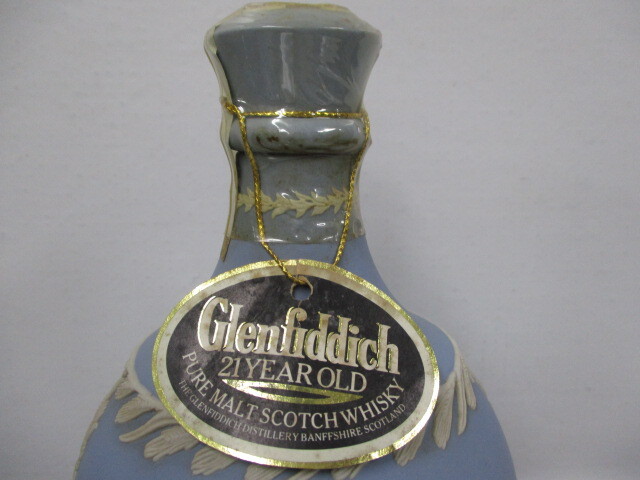 H635　古酒　Glenfiddich グレンフィディック 21年 ウェッジウッド 陶器ボトル ウイスキー_画像3
