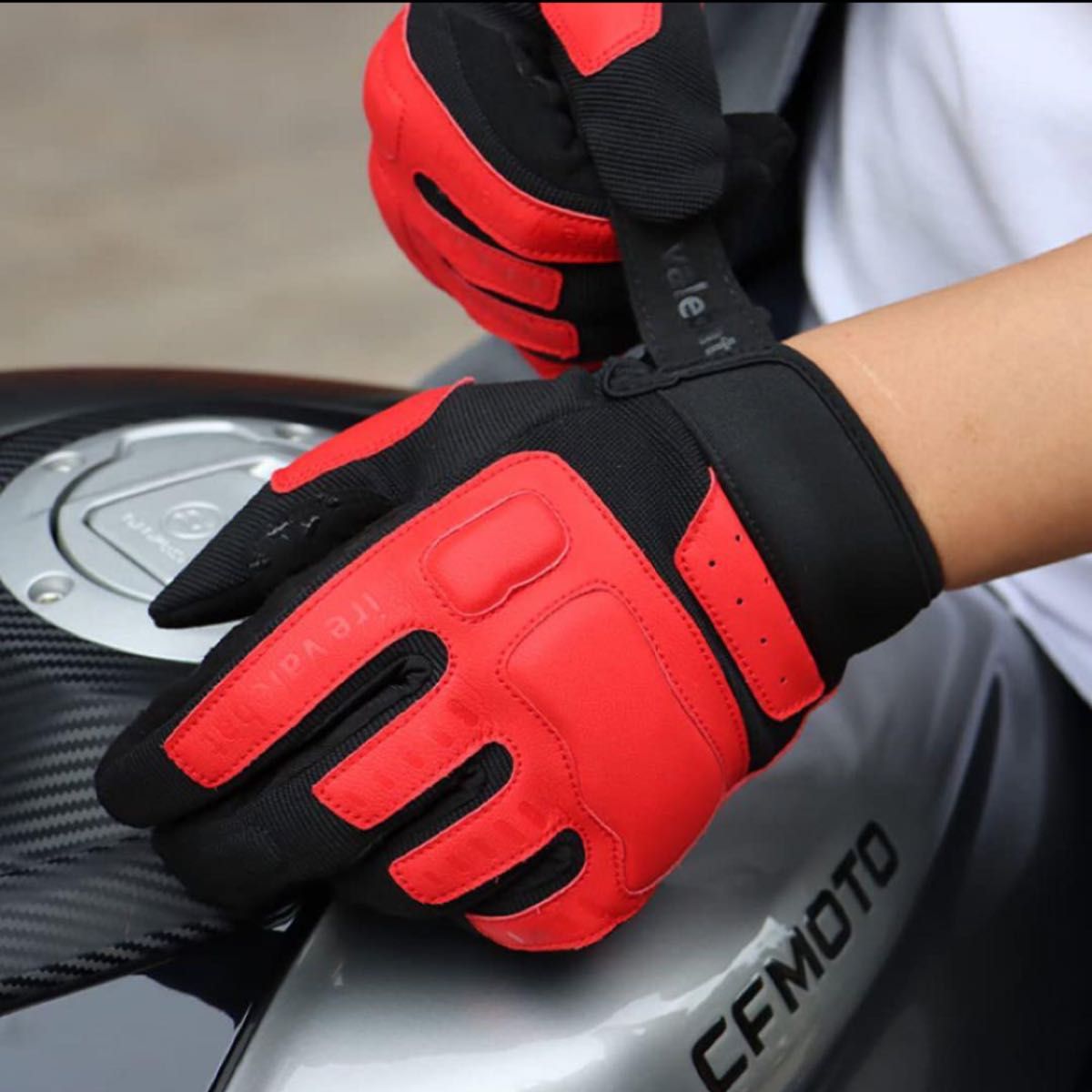WTACTFUL バイクグローブ スマホ対応 フェイクレザー オートバイ用 手袋 アウトドア用グローブ タッチパネル対応 XL