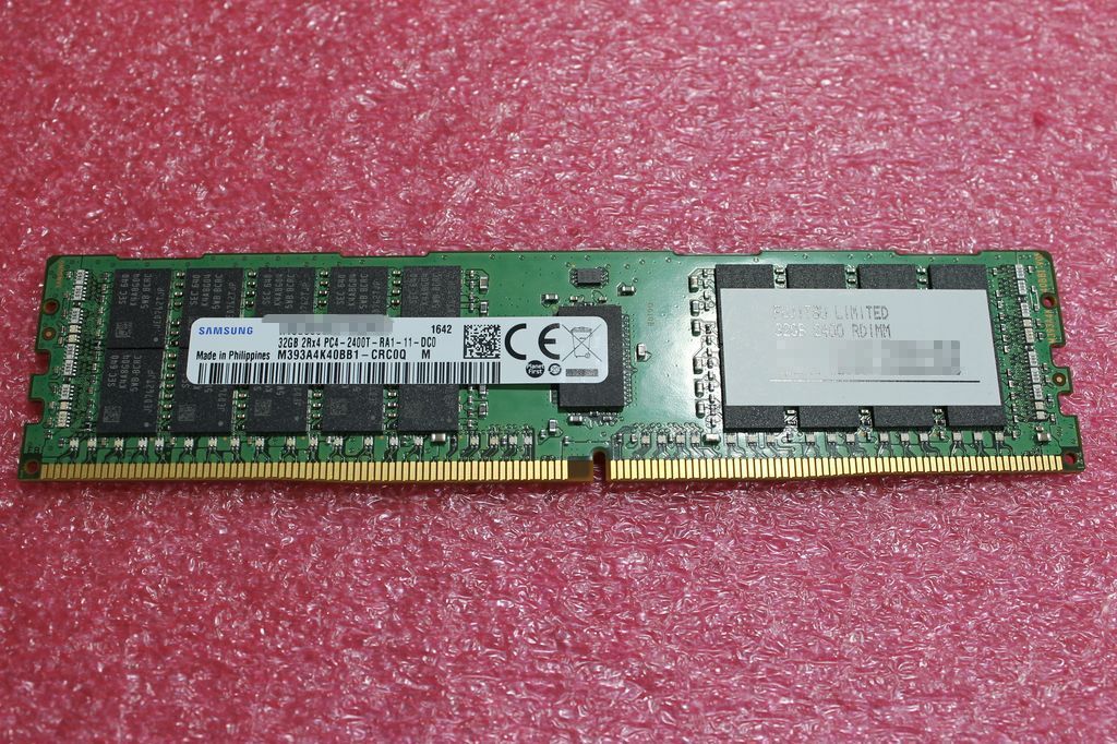 #2015 SAMSUNG DDR4-2400 2Rx4 PC4-19200 ECC REG 32GB 保証付き M393A4K40BB1-CRC0Qの画像1