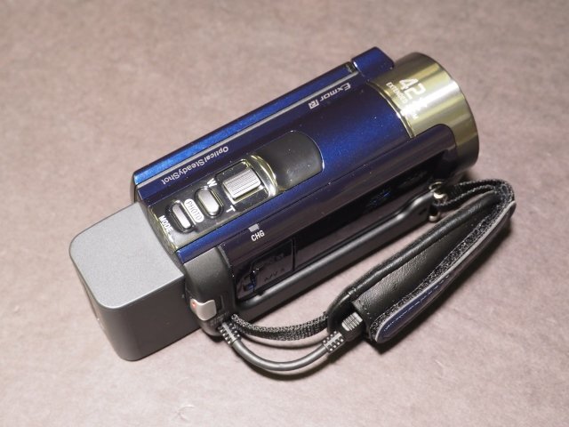 L192 ソニー デジタルビデオカメラ HDR-CX180 SONY HANDYCAM ブルー ハンディカム バッテリー＋充電器付属_画像6