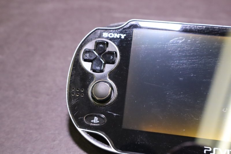 P315【ジャンク品】SONY PlayStation Vita PCH-1000 プレイステーションヴィータ 本体のみの画像4