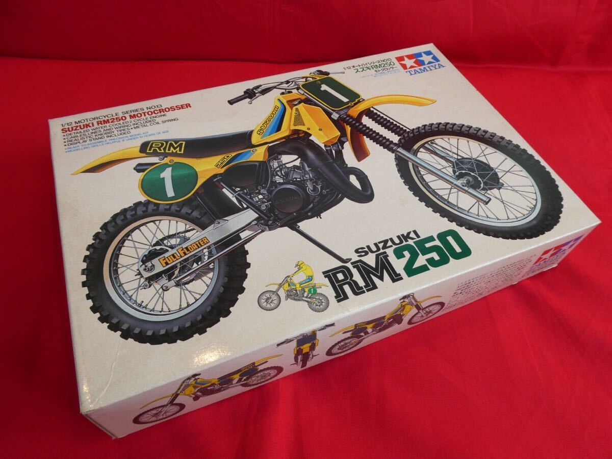 希少 未組立 タミヤ TAMIYA SUZUKI RM250 スズキ モトクロッサー バイク 1/12 プラモデル MOTOCROSSER _画像1