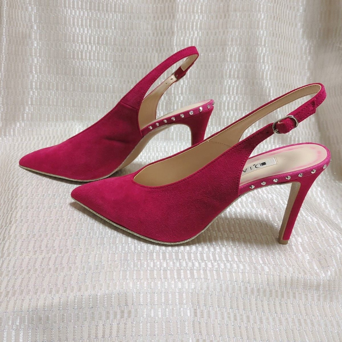 未使用品 】DIANA バックストラップパンプス スエード ピンク 未使用品 】DIANA バックストラップパンプス スエード ピンク