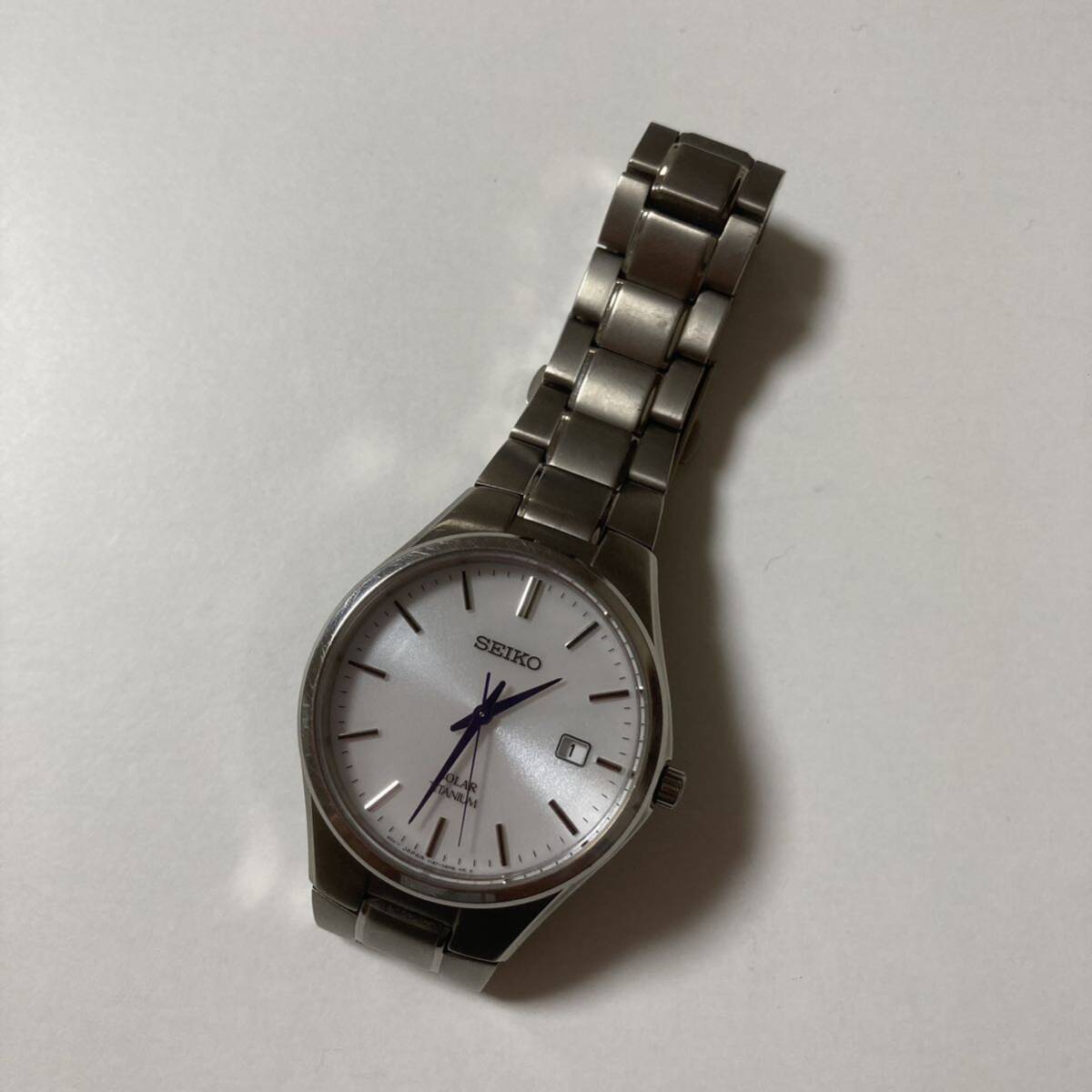 【送料込・匿名配送】 SEIKO SOLAR TITANIUM セイコー V157-0BB0 ソーラー時計 記念品の画像2