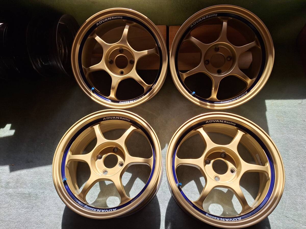 アドバンレーシングRG 16×7J PCD100 4本セット 希少の画像1