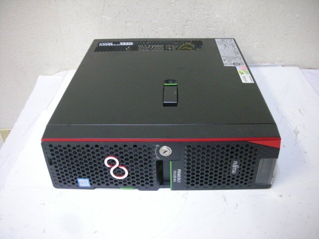 Fujitsu PRIMERGY TX1320 M3(Xeon QuadCore E3-1220 V6 3GHz/16GB/SAS 2.5インチ 1.2TB x 2)_画像2