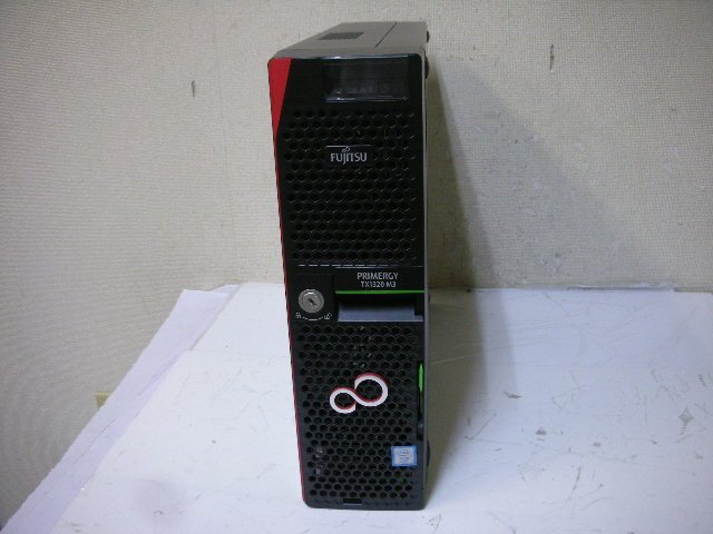 Fujitsu PRIMERGY TX1320 M3(Xeon QuadCore E3-1220 V6 3GHz/16GB/SAS 2.5インチ 1.2TB x 2)_画像1