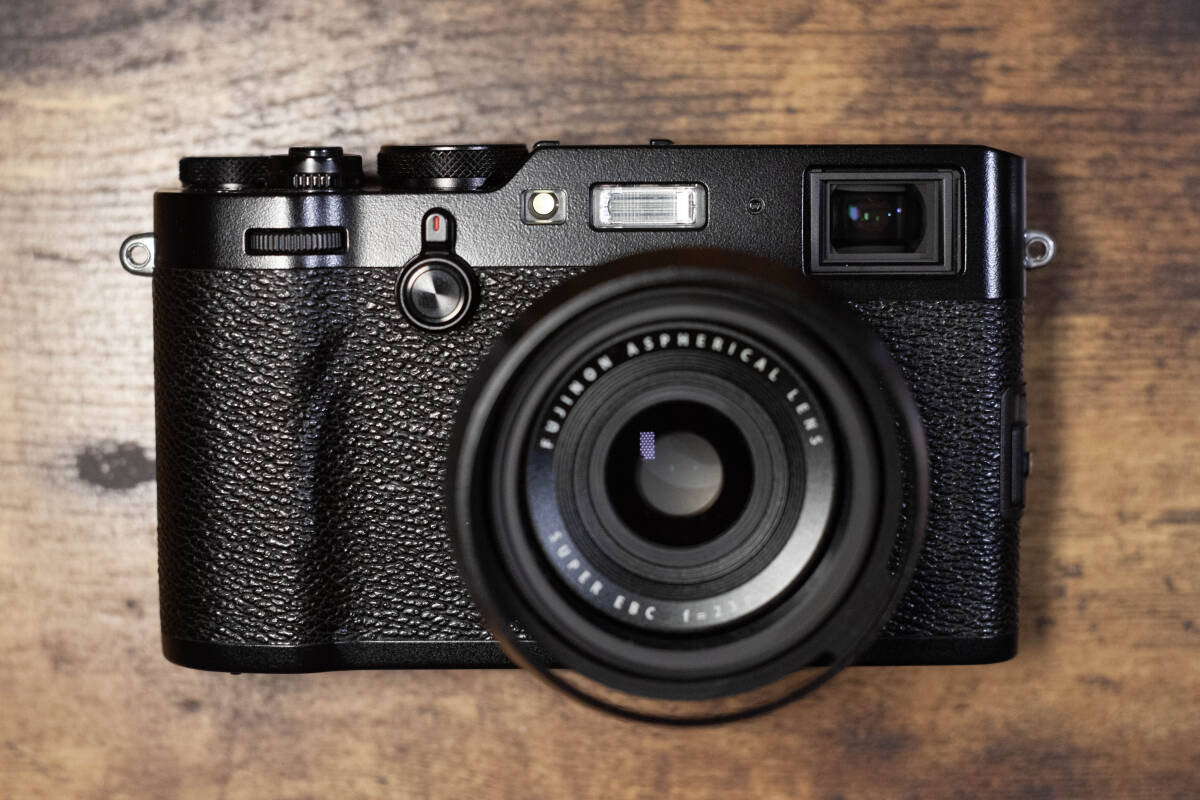 【美品】FUJIFILM X100F ブラック 付属品あり _画像1