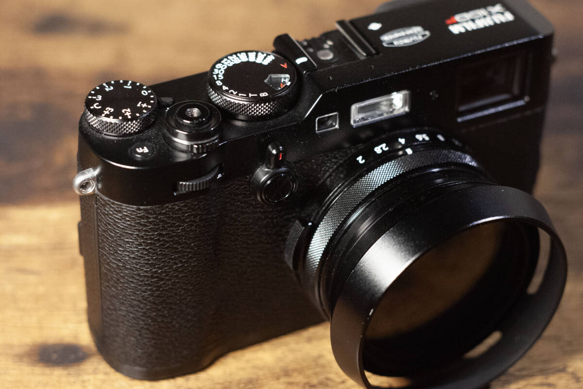 【美品】FUJIFILM X100F ブラック 付属品あり _画像4