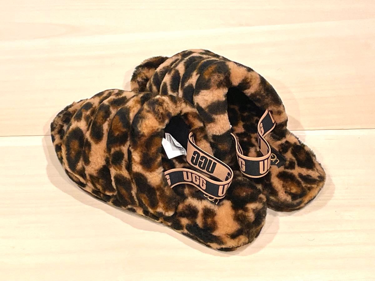 新品未使用 UGG FLUFF YEAH SLIDE PANTHER PRINT レオパード ヒョウ柄 23.5cm サンダル