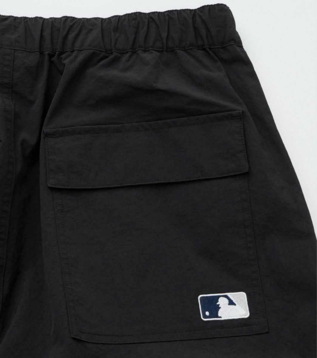 パンツ MLB/メジャーリーグベースボール 別注 ワッペン刺繍 ナイロンドローコード サイドラインワイドトラックパンツ