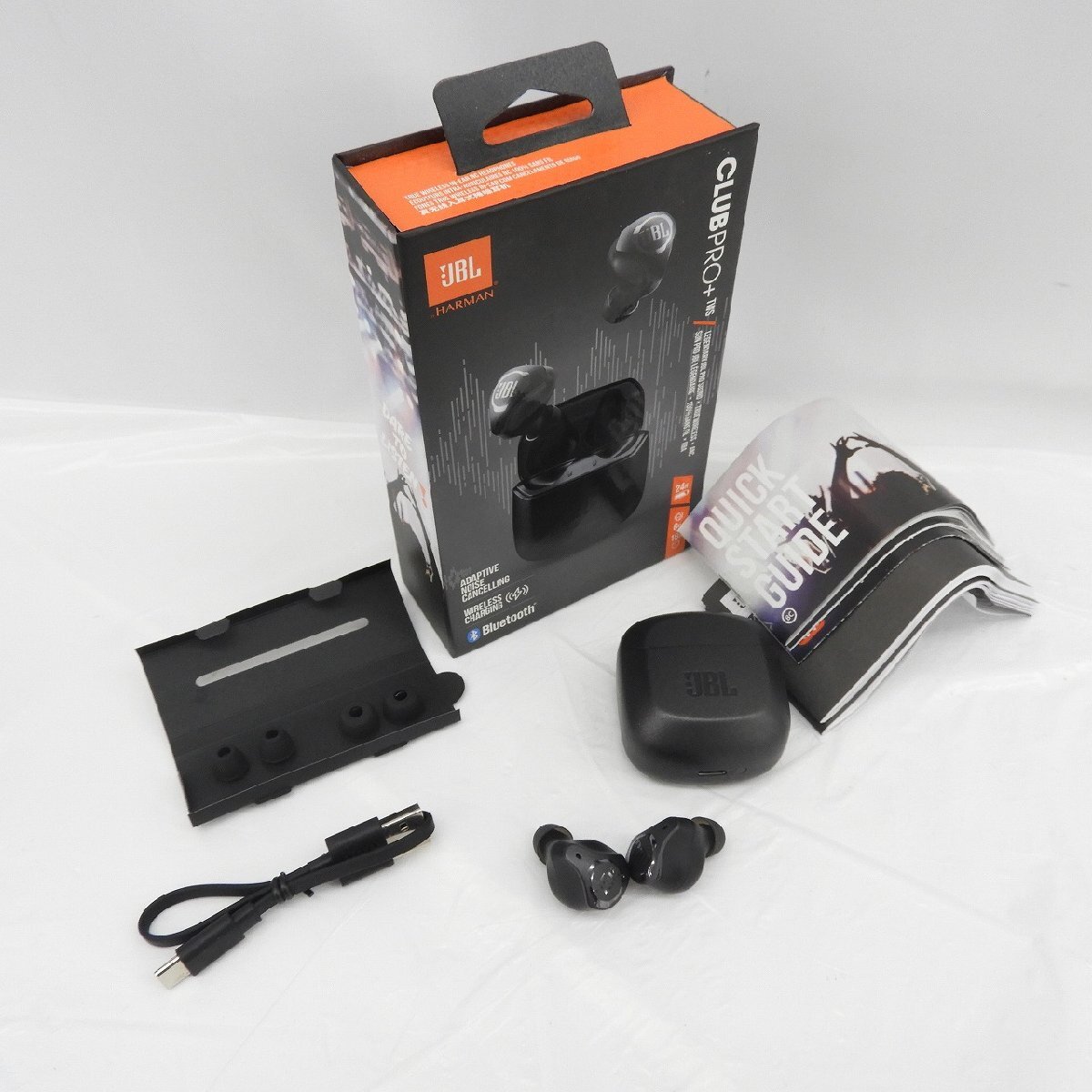 【中古品】JBL ワイヤレスイヤホン CLUB PRO+ TWS ブラック 842127631 0512の画像1