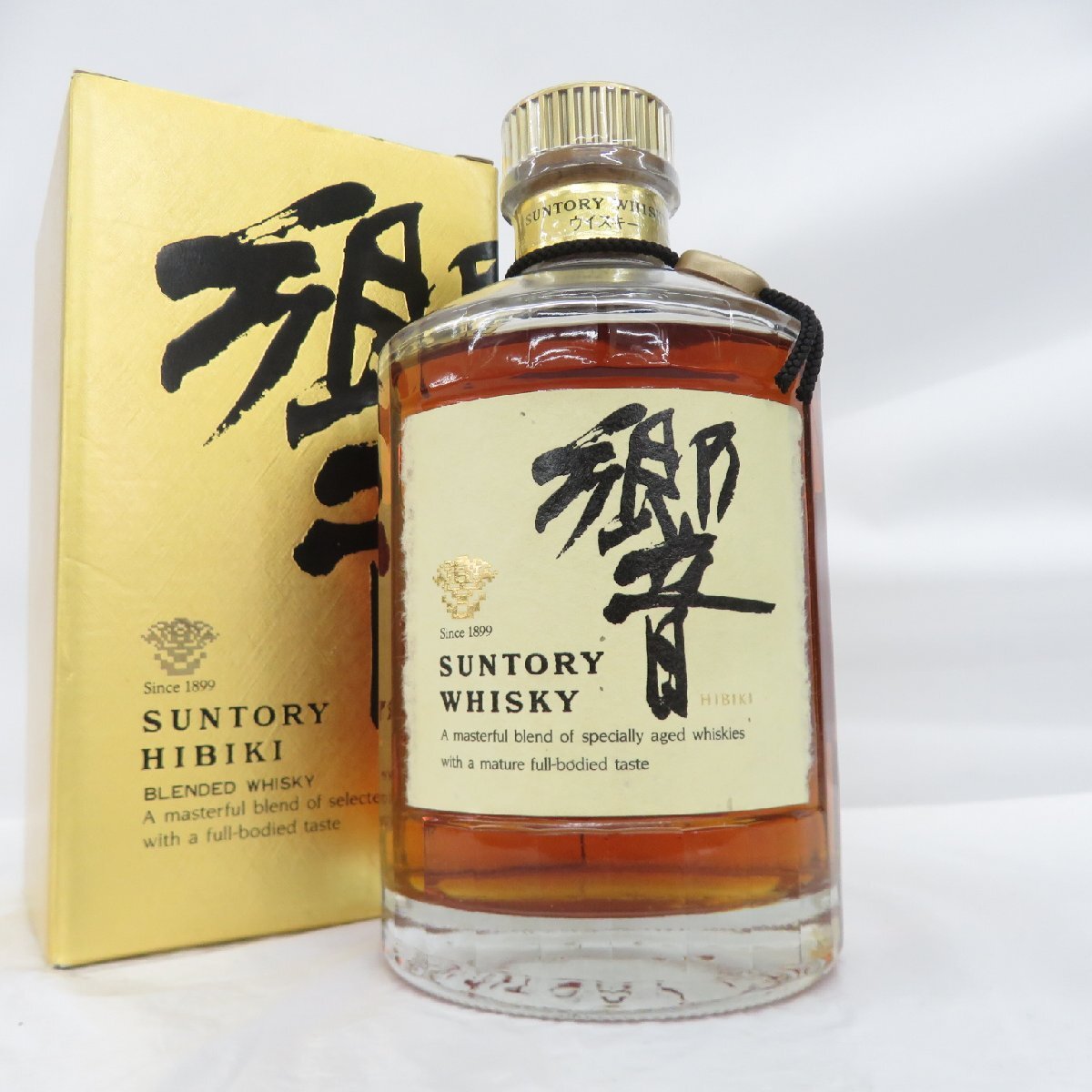 1円～【未開栓】SUNTORY サントリー 響 HIBIKI 金キャップ 裏ゴールドラベル ウイスキー 750ml 43％ 箱付 11578175 0516_画像1