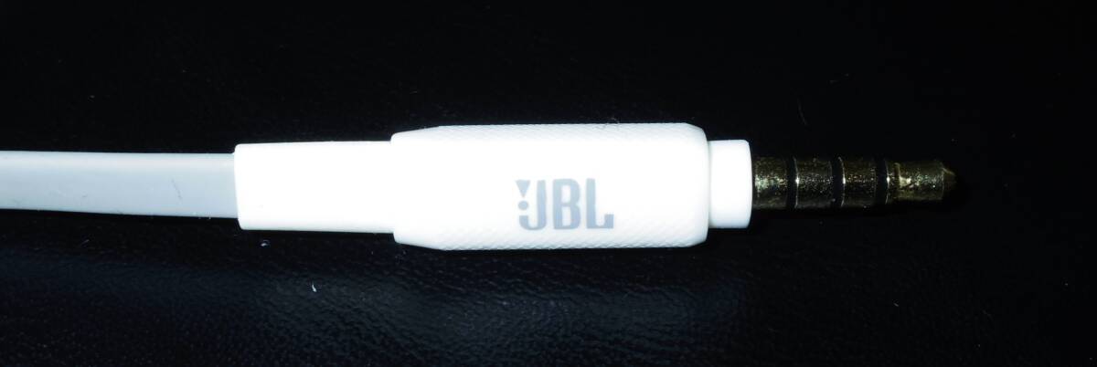 JBL J33i wht 白 iPhone用 3ボタン リモコン カナル型 イヤフォン 数年前に7500円前後で購入 動作異常なし 定形外送料無料_画像7