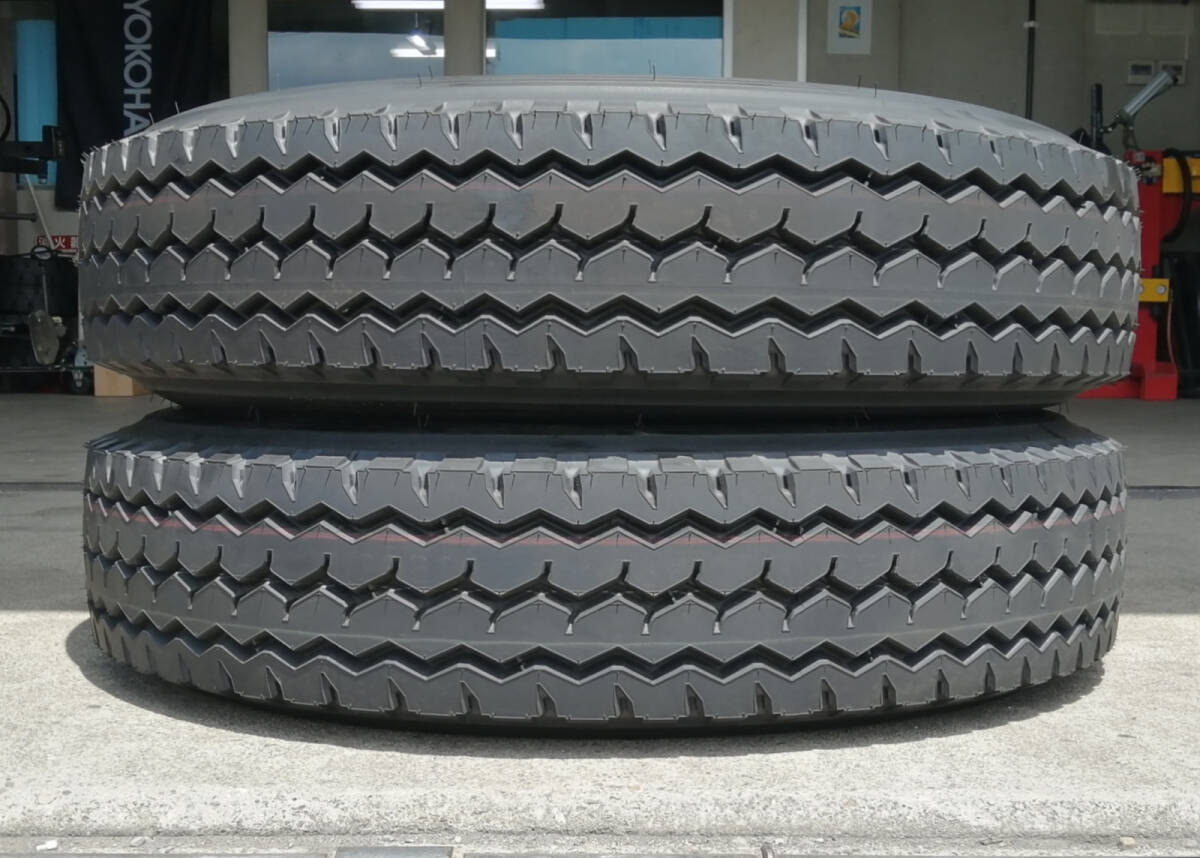 11R22.5 16PR Bridgestone G588 新品同様 サマータイヤ 2本セット 2024年製 11/22.5 ブリヂストン N3614._画像1