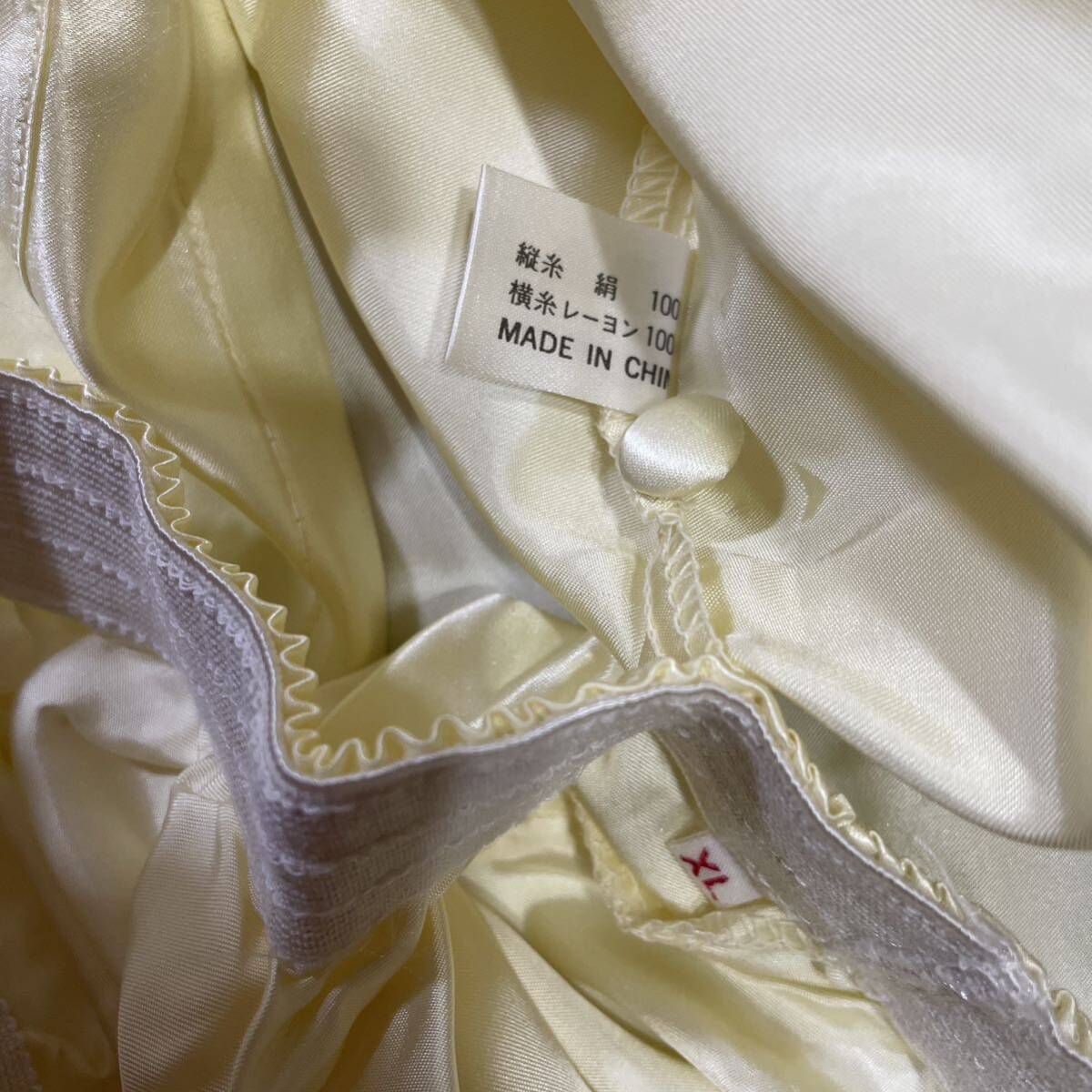 シルクハウス　未使用　パジャマ　ゆったり　絹　長袖長ズボン　レディース　くるみボタン　即決　送料無料