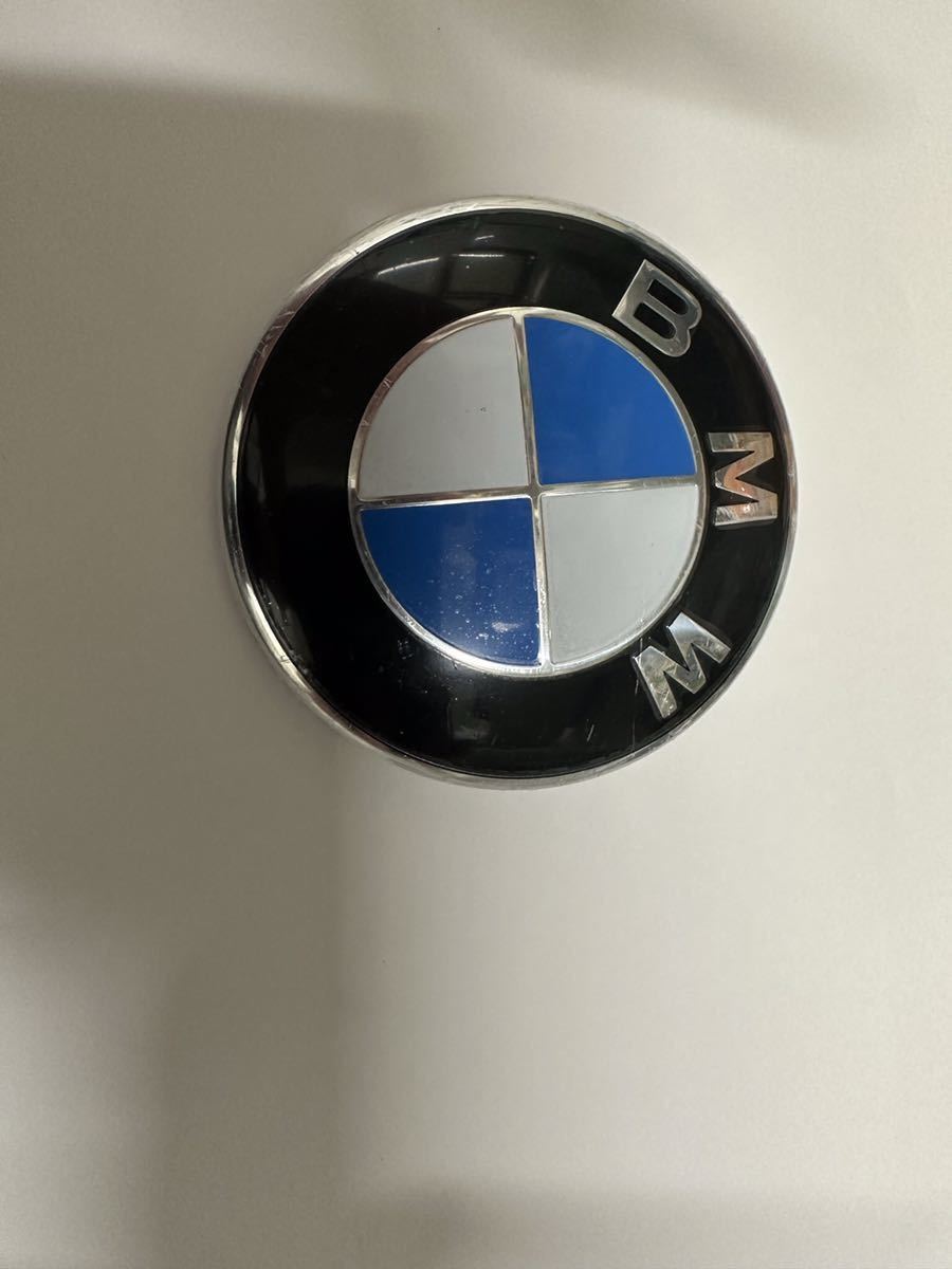 BMW 2穴OE エンブレム F07 F10 F11 F12 F13 F06 E81 E87 E85 E86 E63 E64 ボンネット リア トランク バンパーなど_画像6