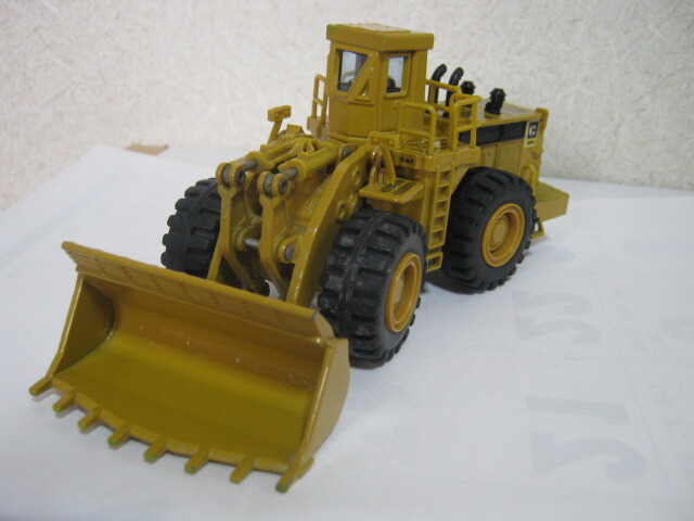  Synth iCATERPILLAR wheel loader 1/75