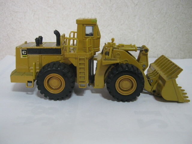  Synth iCATERPILLAR wheel loader 1/75