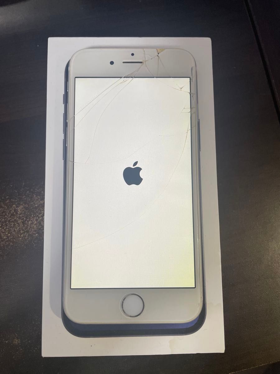 [66]【中古・ジャンク]アクティベーションロック品 液晶画面割れ 他 Apple iPhone6 本体 部品取り用