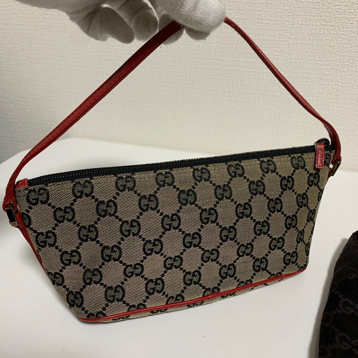 使用回数少　美品　GUCCI グッチ GGキャンバス ミニハンドバッグ アクセサリーポーチ _画像2