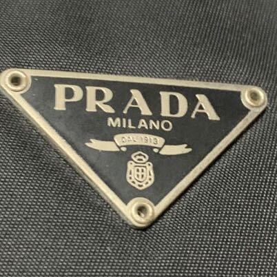 未使用品　美品　PRADA プラダ ナイロン アクセサリーポーチ ミニバッグ ハンドバッグ 三角プレート　ブラック _画像9