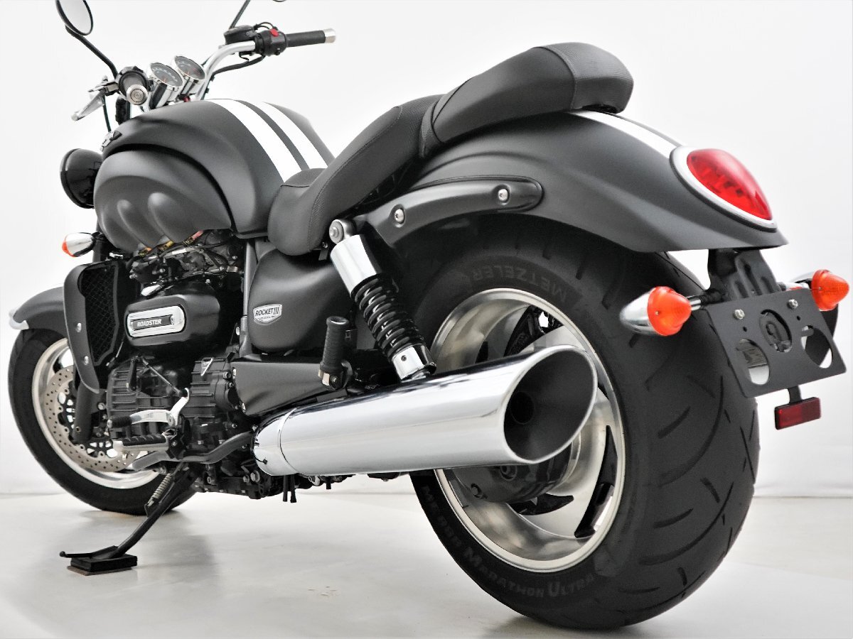  rare last model Triumph Rocket III Roadster 2300cc 2016 year 11,805km animation have under taking strengthen business trip possible all country mail order loan 120 times dealer welcome 