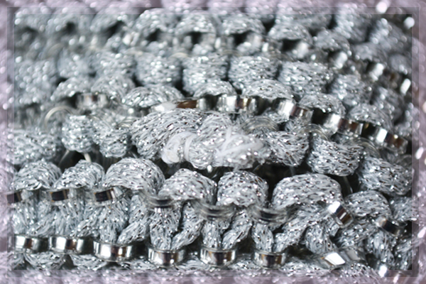アンテプリマ　ANTEPRIMA　PVC　紐　編み込みバッグ　ワイヤーバッグ　ハンドバッグ　シルバー　銀_縫ってある箇所