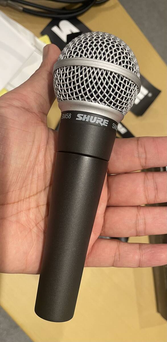 SHURE ダイナミックマイク SM58 １回のみ使用・ほぼ新品【箱あり】【送料込み】の画像2