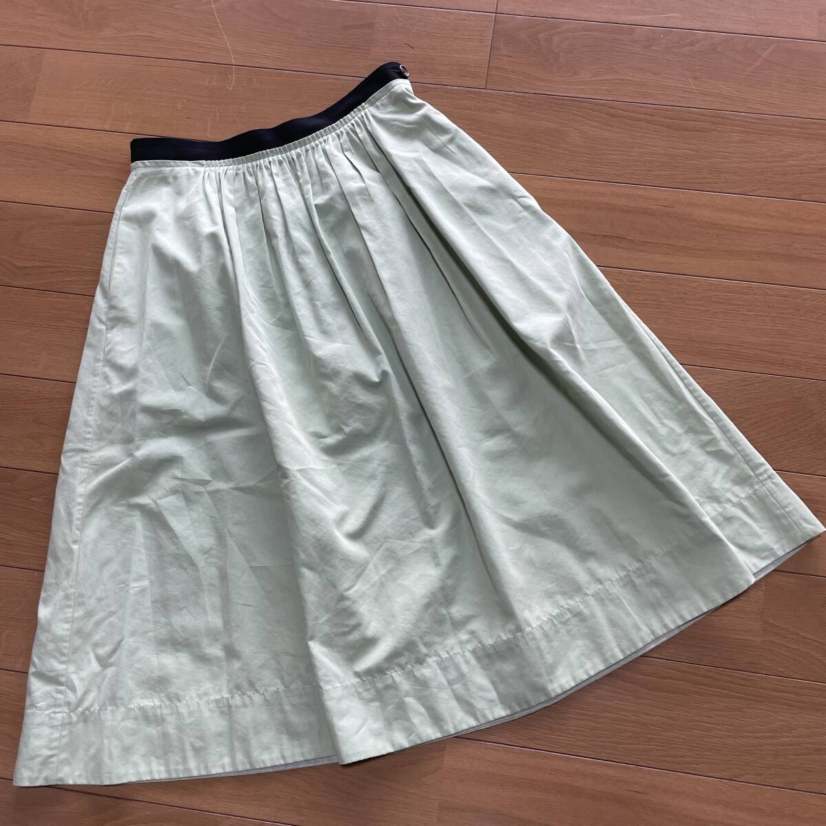 W-19 マーガレットハウエル（アングローバル・日本製） サイズ Ⅰ！ コットン（シルク18%入り）スカートの画像1