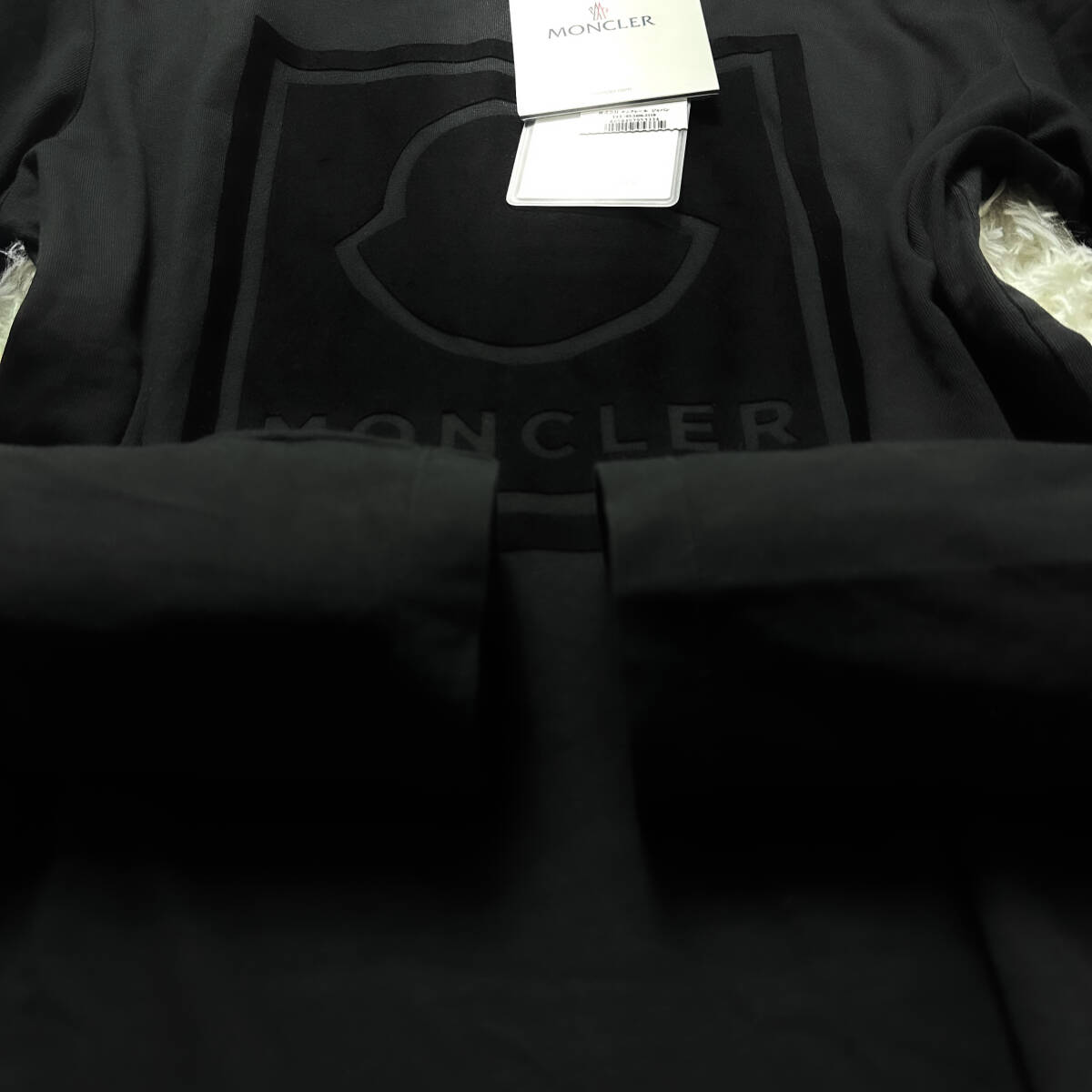 未使用級MONCLER長袖TシャツXL.LL～L認証済み確実国内正規品爽快コットン綿フロントビッグロゴプリントブラック黒スウェット大モンクレールの画像6