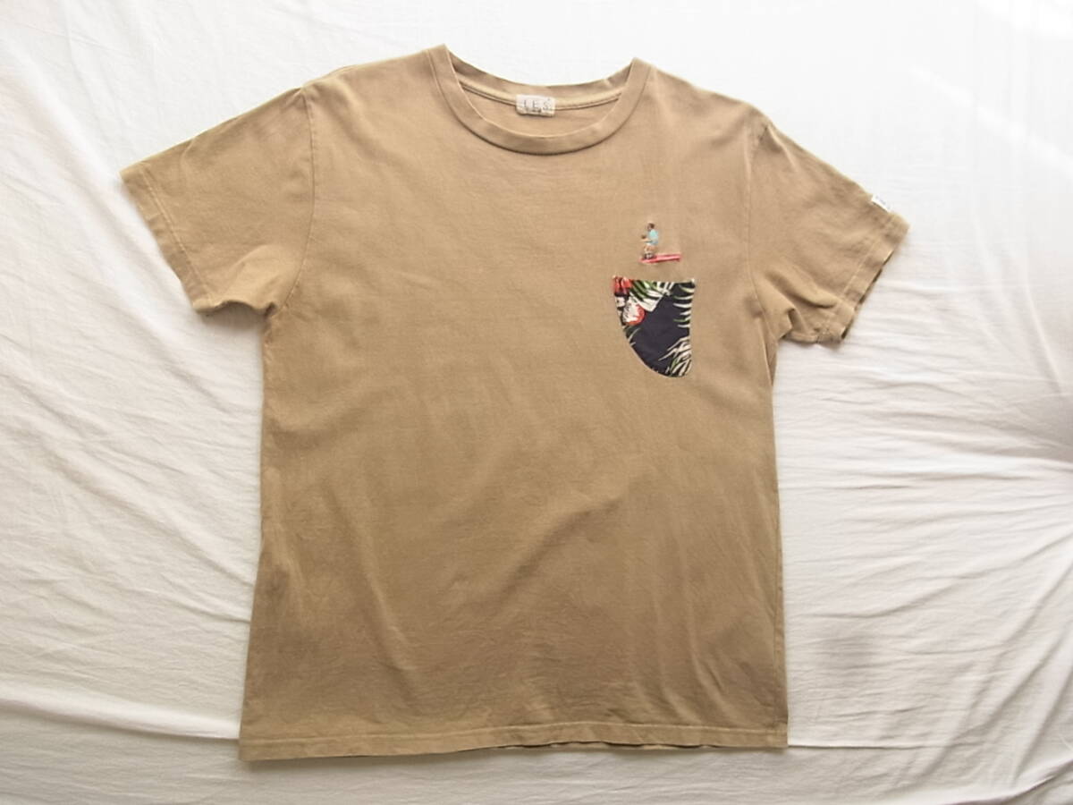 T E S 　ザ エンドレス サマー　刺入り　ポケット付きＴシャツ 　サイズ LARGE 日本製 　　色褪せ　薄汚れ有り_画像1