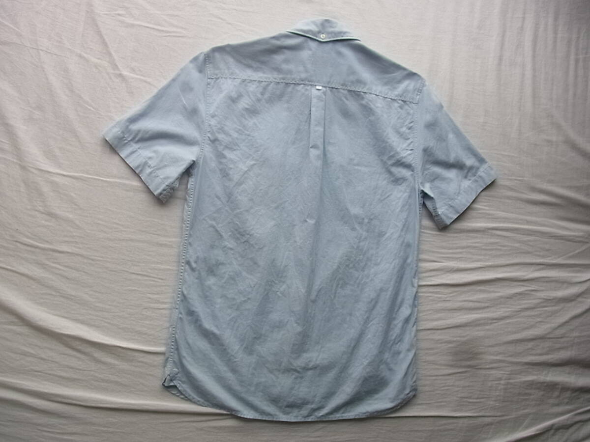 LACOSTE ラコステ　コットン鹿の子素材　半袖ボタンダウンシャツ　サイズ 40 サックスブルー系　衿部分に薄く汚れ有り_画像5