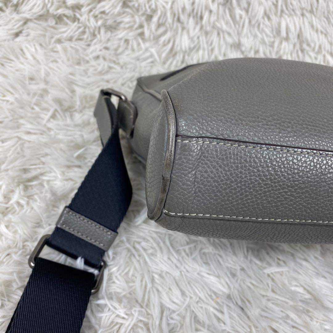 1円〜【大人気】COACH コーチ ショルダーバッグ カメラバッグ ビジネスバッグ メトロポリタン シボ革 レザー ロゴ型押し_画像8