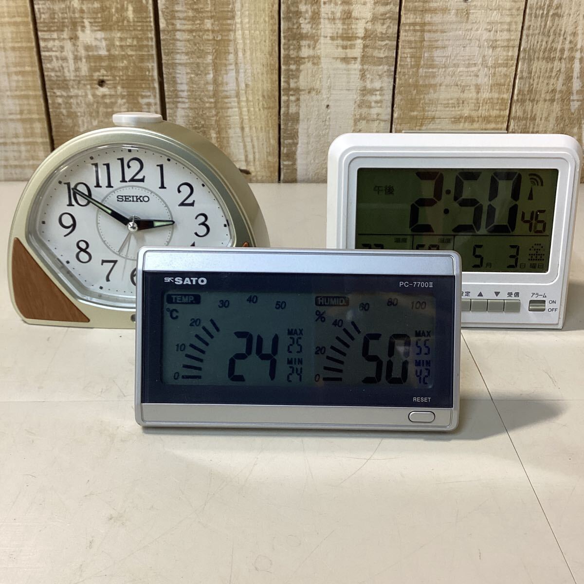 SEIKO セイコー mag 置時計 目覚まし時計 アナログ時計 デジタル時計 SATO 温度計 湿度計 3点セット_画像2