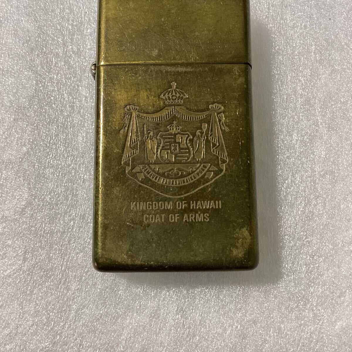 ZIPPO ジッポ KINGDOM OF HAWAII COAT OF ARMS ハワイ 喫煙具 喫煙グッズ オイルライター ライター ゴールドカラー _画像2