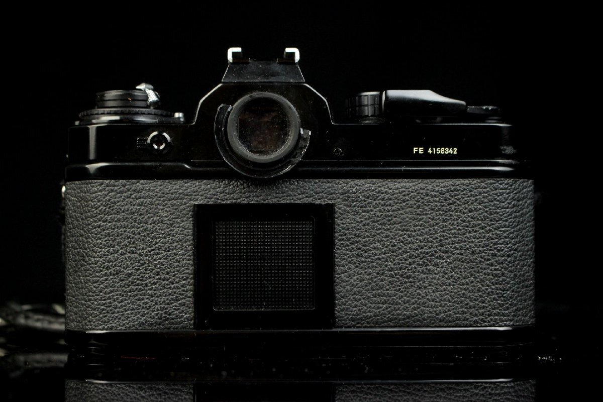 【董芸】Nikon ニコン FE 一眼レフカメラ レンズ Tokina 28-70mm 1:4 蔵出品 [05426]の画像4