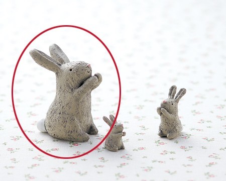入手困難!置いておくだけでかわいい『ガーデンマスコット ウサギ L』ラビット 新品未使用袋入 飾り 置物 レトロ ナチュラル ディスプレイ_カタログ参考画像ウサギLサイズの出品です