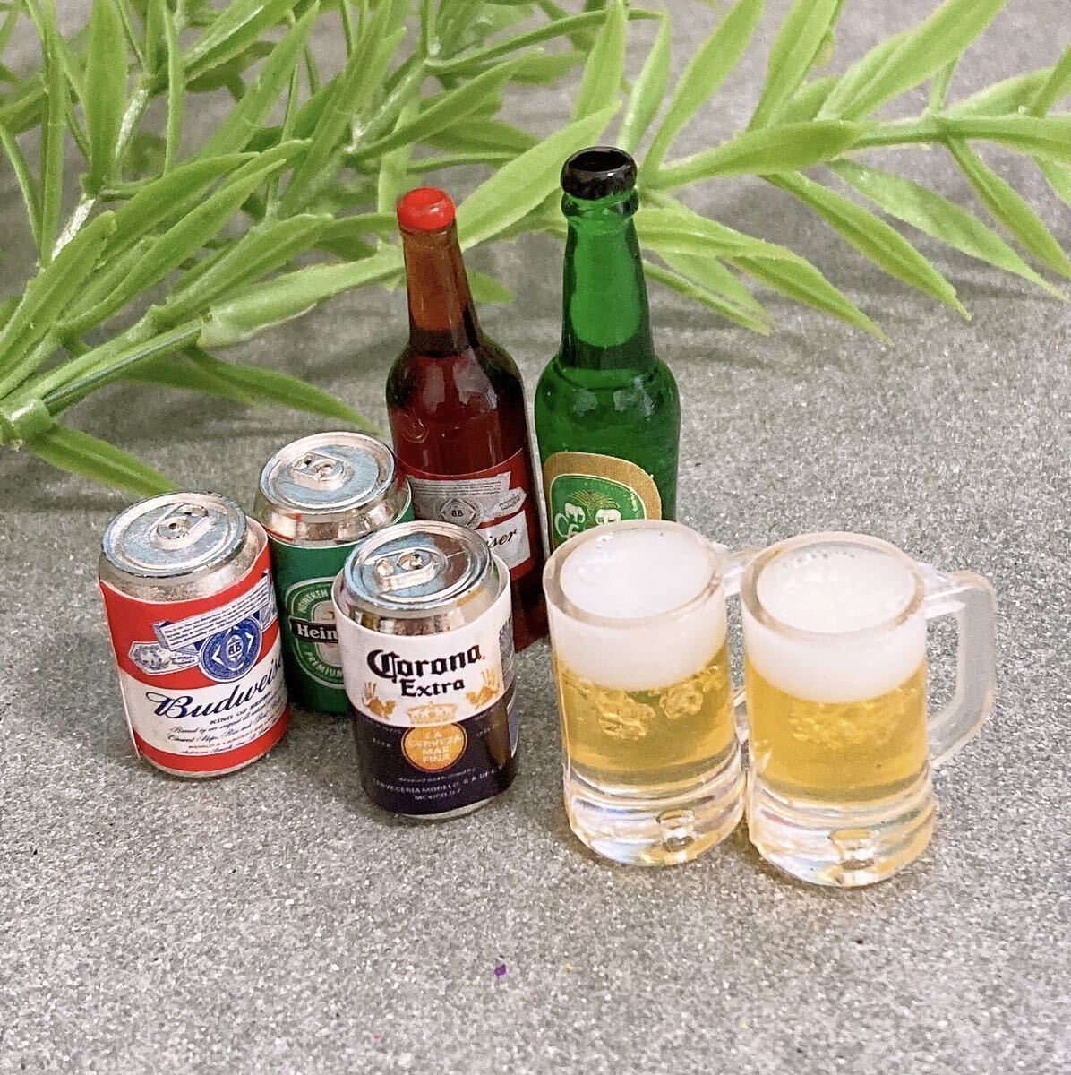 No.14酒瓶 アルコールボトルセット 缶ビール ビールジョッキ計7個 ミニチュア ドールハウス ＊飲み物ではありません。_画像1