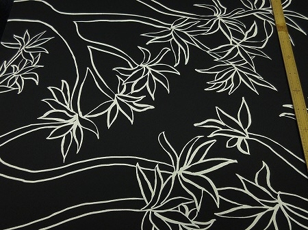 最終 ポリ100 ジョーゼット 花柄 ワンピース ドレス 薄地 巾112cm 長7,5m 黒系 [m761]の画像6