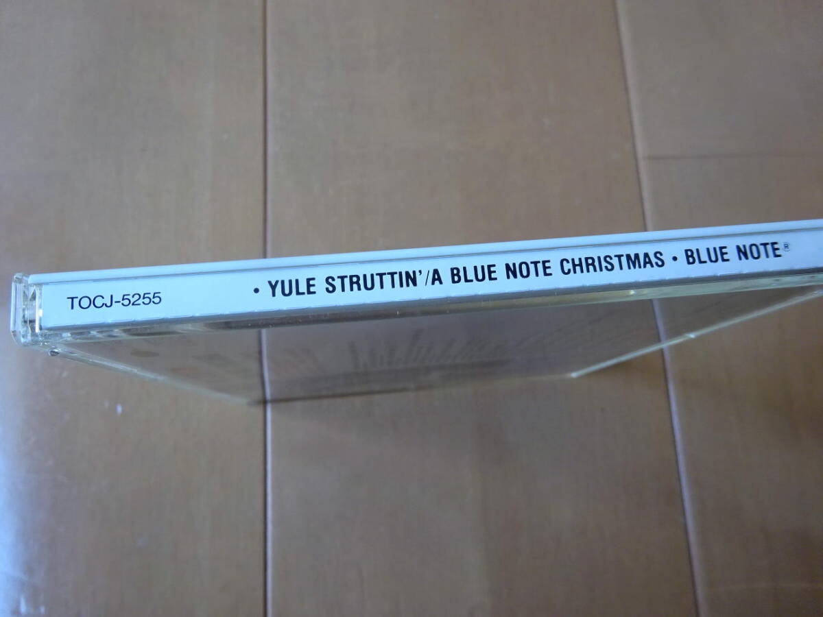 ●CD YULE STRUTTIN’/ A BLUE NOTE CHRISTMAS TOCJ-5255●g送料130円_画像4