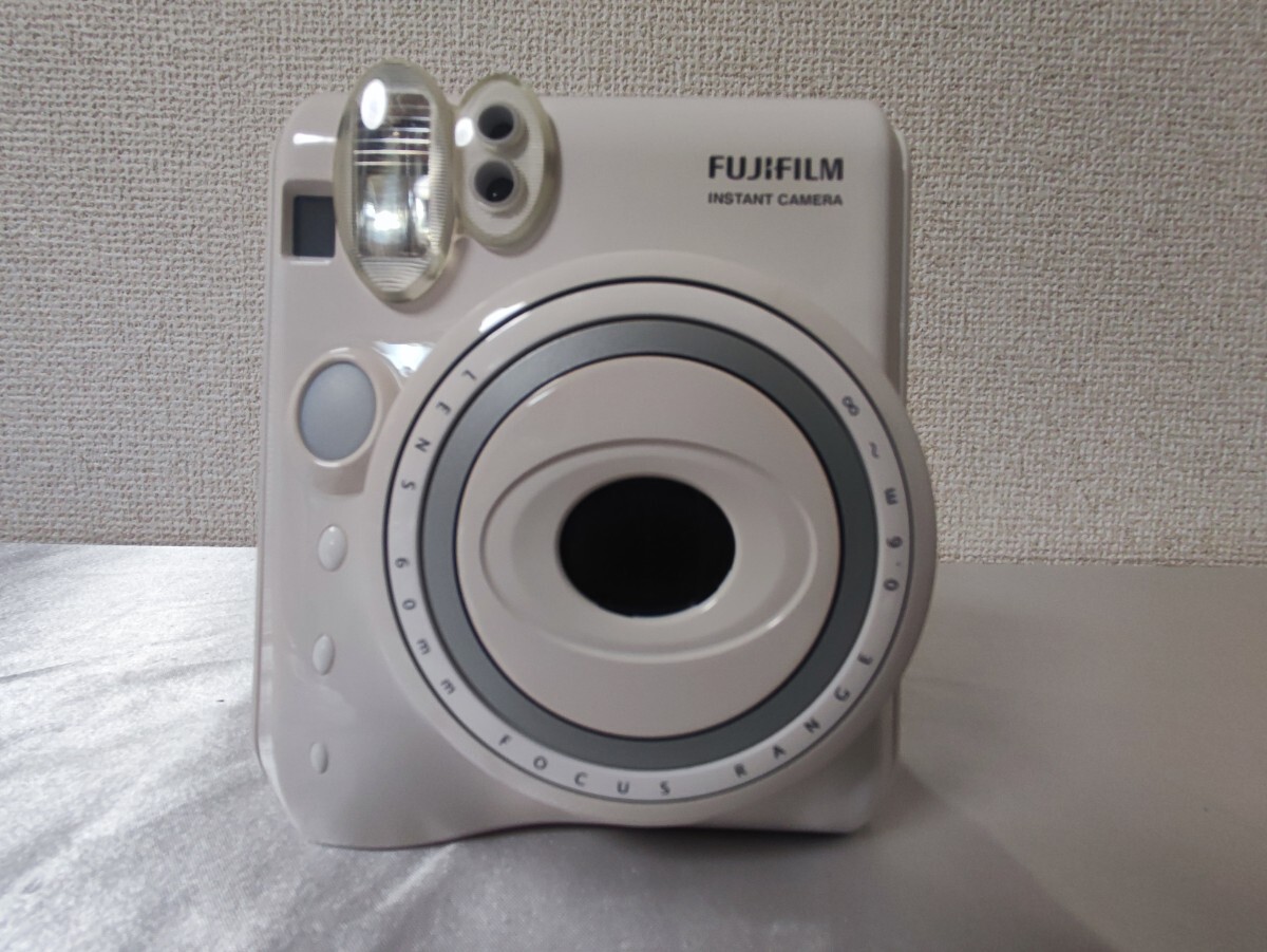 60 beautiful goods *FUJIFILM Fuji film instax mini 50S in Stax Mini 50S instant camera camera Cheki white ( present condition goods / storage goods )*